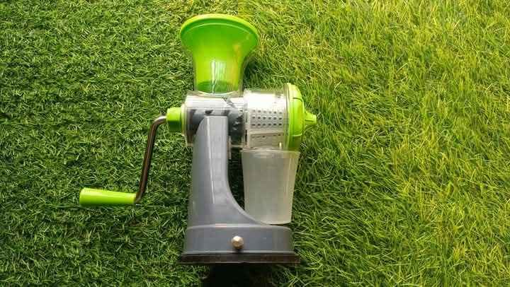 Manual Fruit juicer