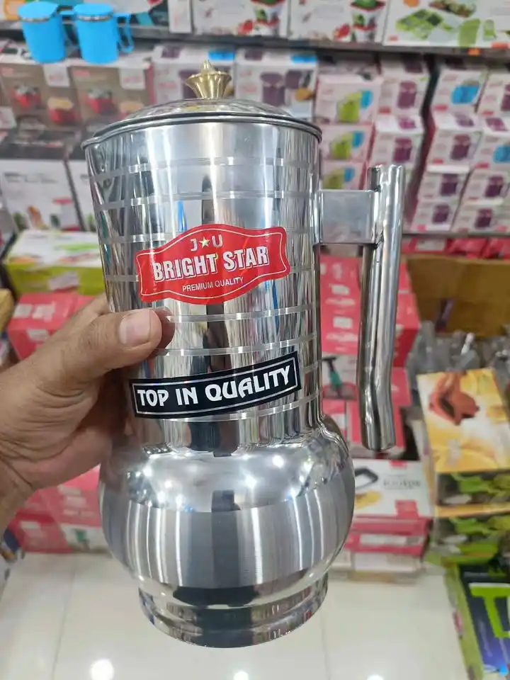 Stainless steel 2.Liter water jug